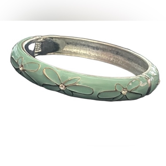 Jewelry - New Flower Enamel Rhinestone Bangle